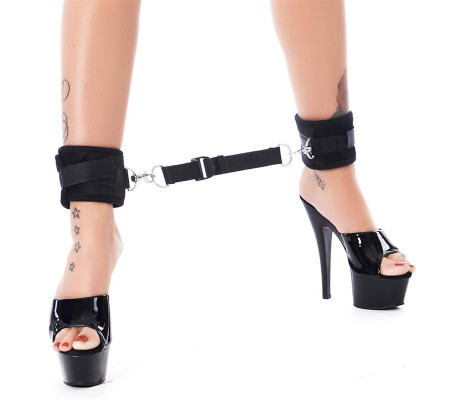 Rimba Bondage Play Esposas para Tobillos Con Correa Elástica Color Negro