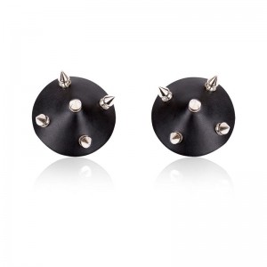 Pezoneras con Pinchos Negro