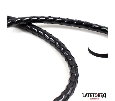 Látigo Negro Brillante 138cm