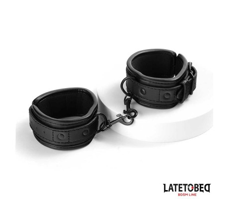 Restricciones con Collar con Correa y Esposas